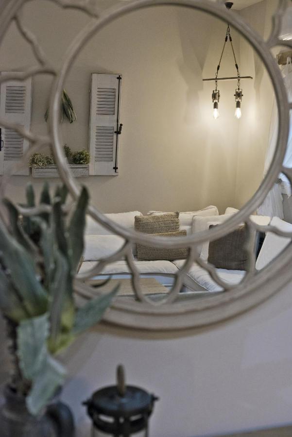 Stylish Apartment At Pagrati Athén Kültér fotó
