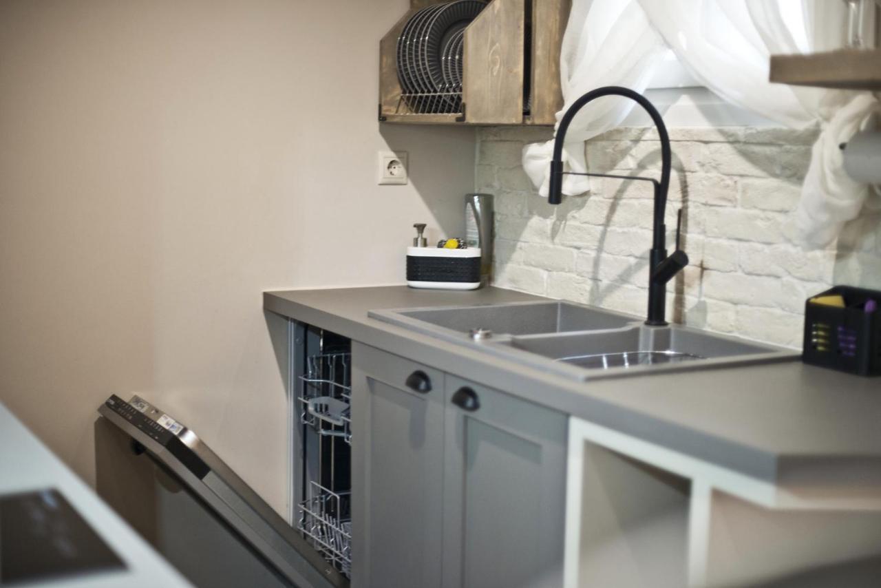 Stylish Apartment At Pagrati Athén Kültér fotó