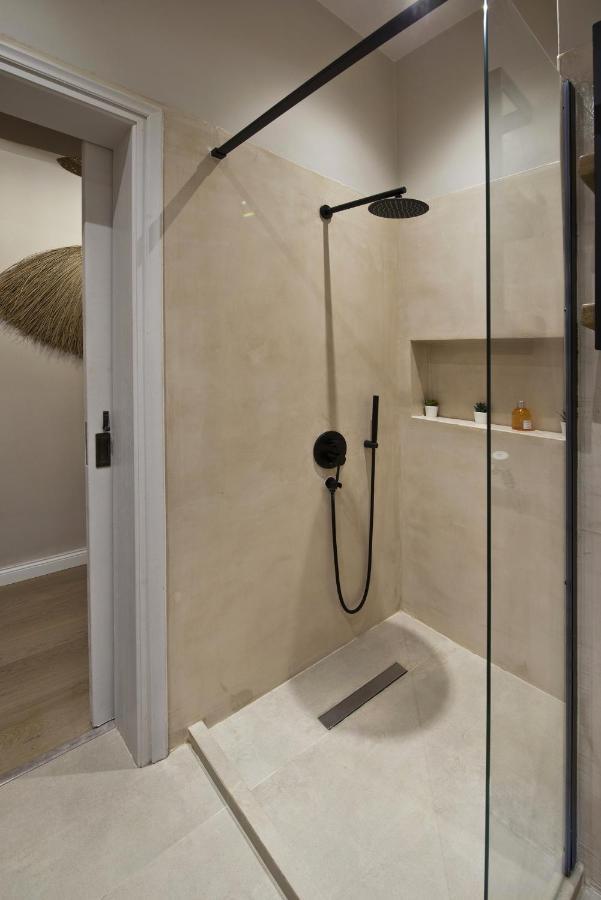 Stylish Apartment At Pagrati Athén Kültér fotó